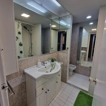 Oceanview Terrace Apartment *